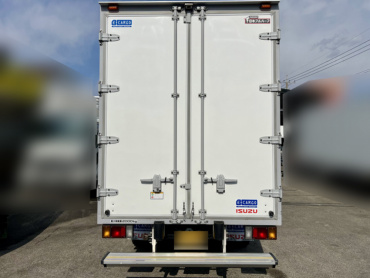 いすゞ エルフ バン車 小型 TRG-NLR85AN 年式 H29 [写真04]