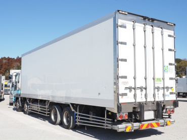 いすゞ ギガ 冷凍バン 大型 QKG-CYJ77A 年式 H27[写真05]