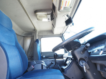 いすゞ ギガ 冷凍バン 大型 QKG-CYJ77A 年式 H27[写真21]