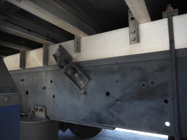 いすゞ ギガ 冷凍バン 大型 QKG-CYJ77A 年式 H27[写真32]