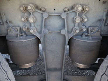 いすゞ ギガ 冷凍バン 大型 QKG-CYJ77A 年式 H27[写真31]