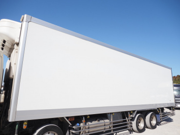 いすゞ ギガ 冷凍バン 大型 QKG-CYJ77A 年式 H27[写真12]