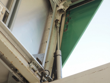 三菱ふそう スーパーグレート ウイング車 大型 QKG-FS55VZ 年式 H26 [写真12]