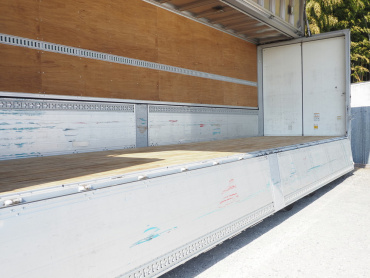 いすゞ ギガ ウイング車 大型 LKG-CYJ77A 年式 H24 [写真06]