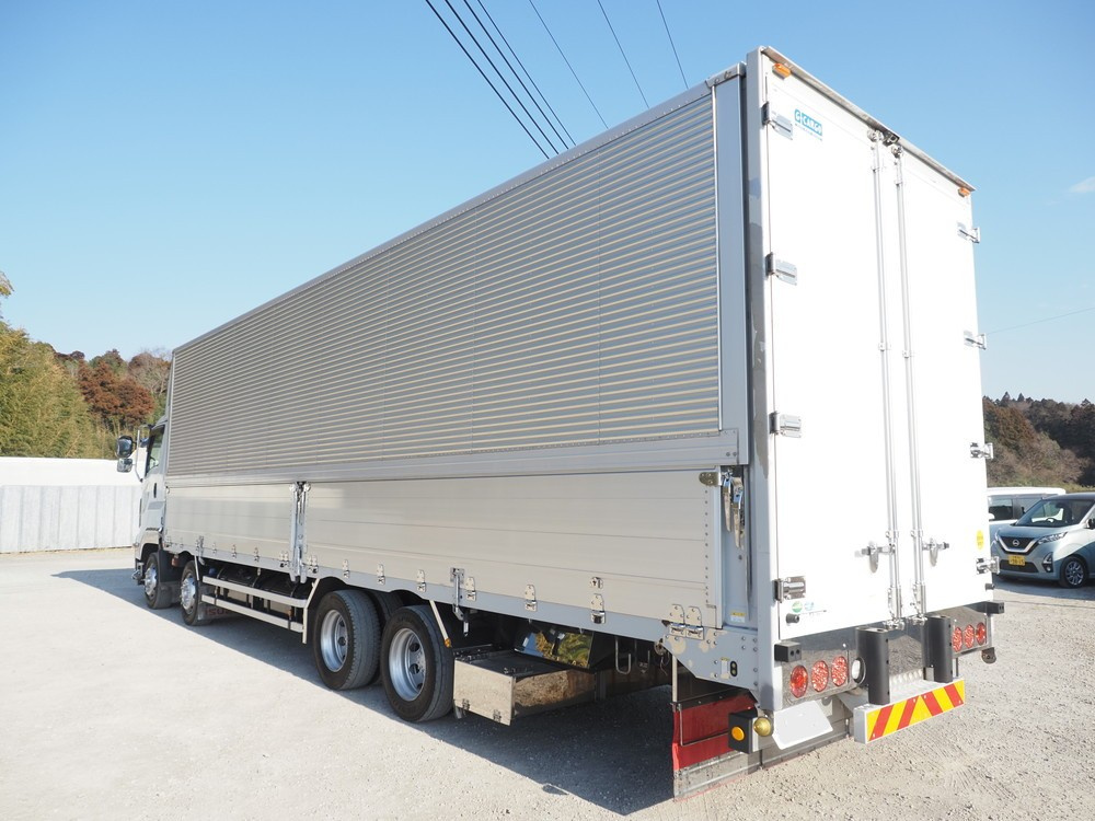 いすゞ ギガ ウイング車 大型 QKG-CYJ77B 年式 H29[写真07]