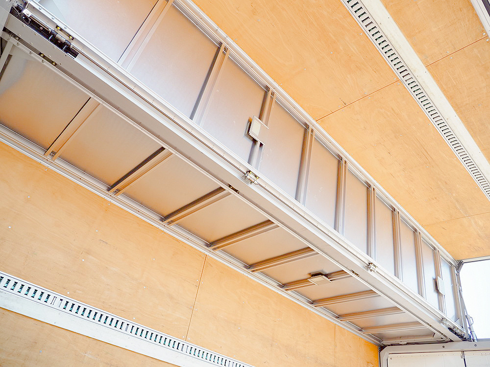 いすゞ フォワード ウイング車 中型 TKG-FRR90S2 年式 H28[写真20]