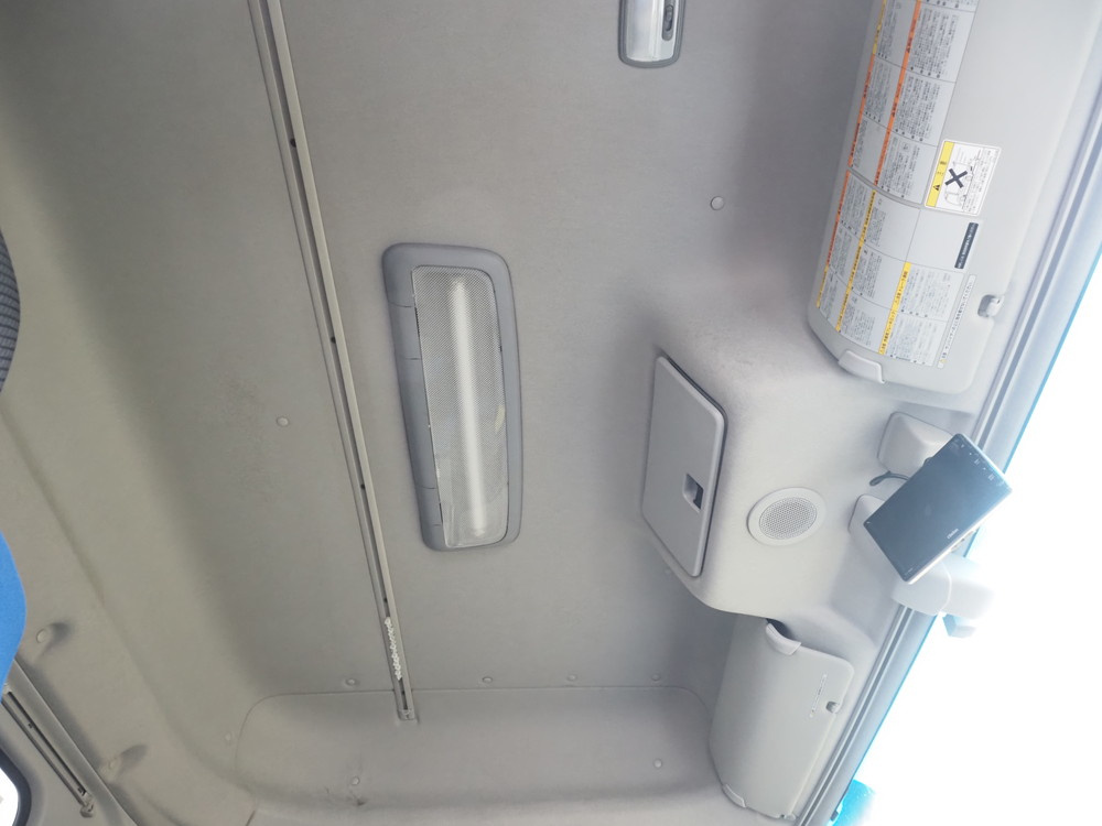 いすゞ ギガ ウイング車 大型 QKG-CYJ77B 年式 H29[写真43]