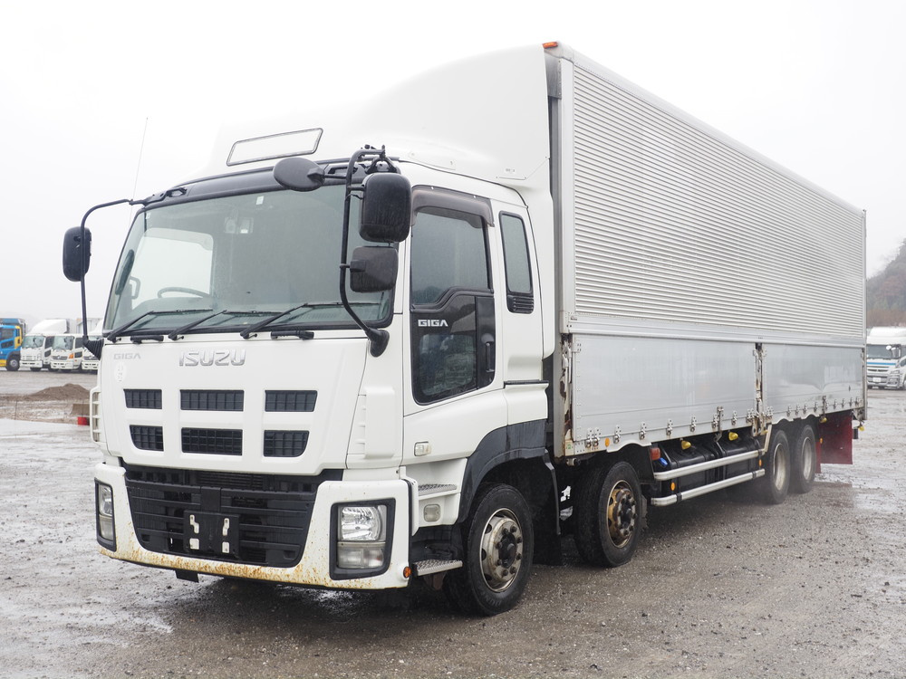 いすゞ ギガ ウイング車 大型 QKG-CYJ77A 年式 H28[写真01]