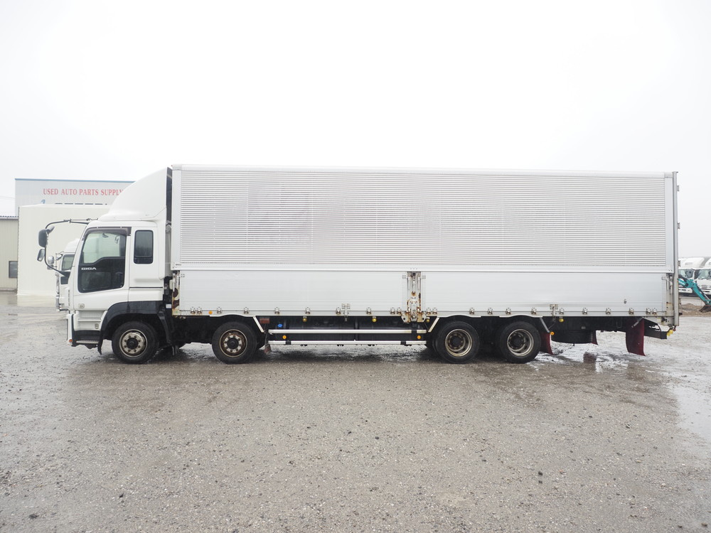 いすゞ ギガ ウイング車 大型 QKG-CYJ77A 年式 H28[写真10]