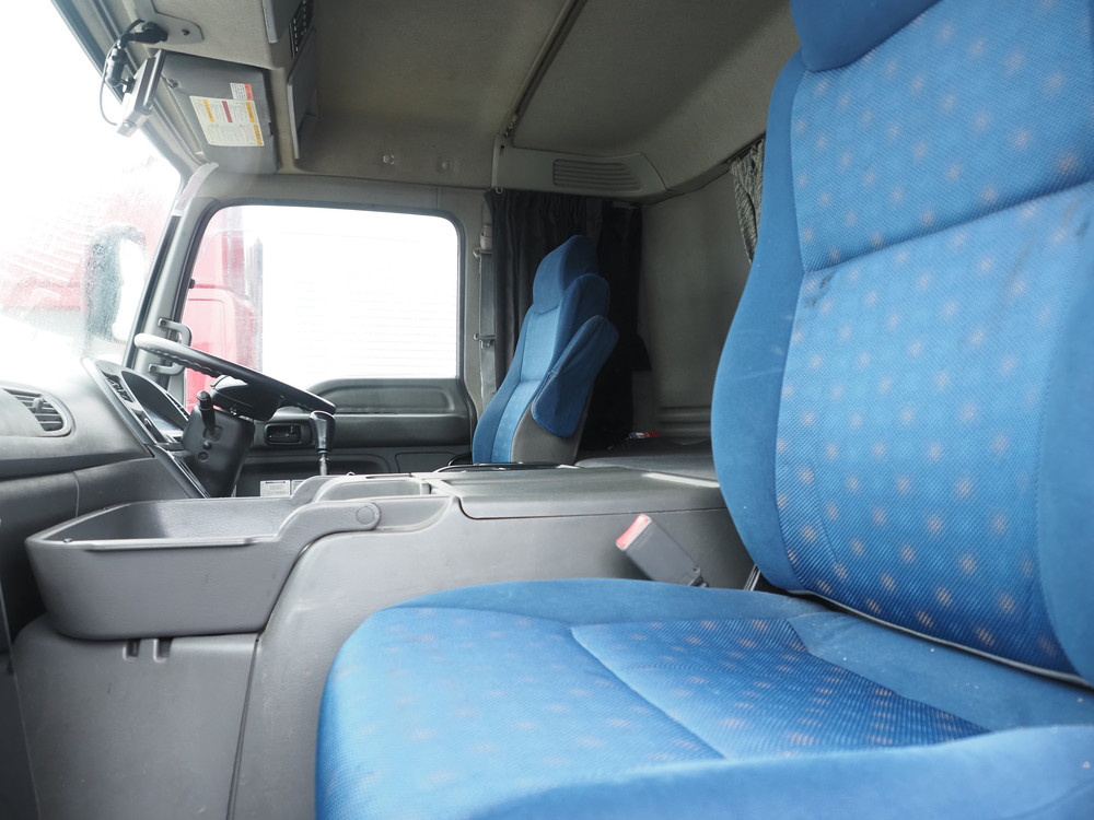 いすゞ ギガ ウイング車 大型 QKG-CYJ77A 年式 H28[写真31]