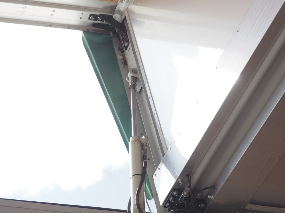 日野 プロフィア ウイング車 大型 2DG-FW1EHG 年式 H30[写真18]