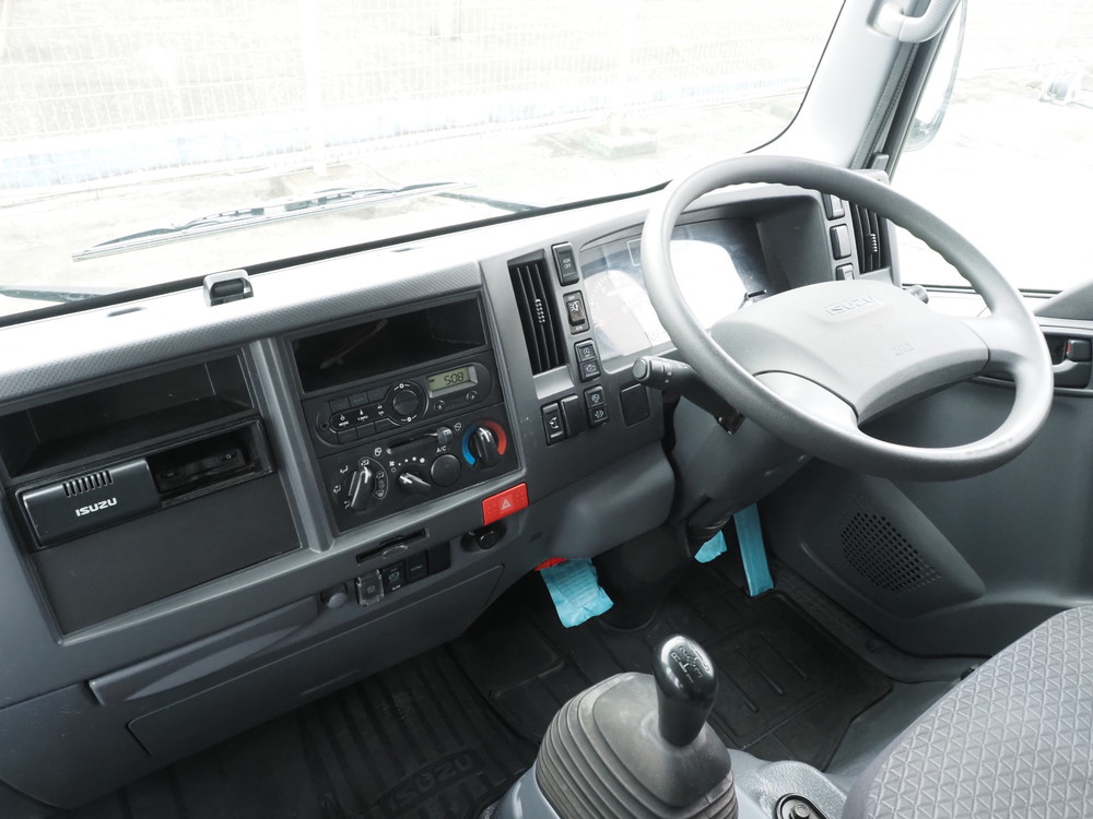 いすゞ エルフ バン車 小型 TRG-NLR85AN 年式 R1[写真21]