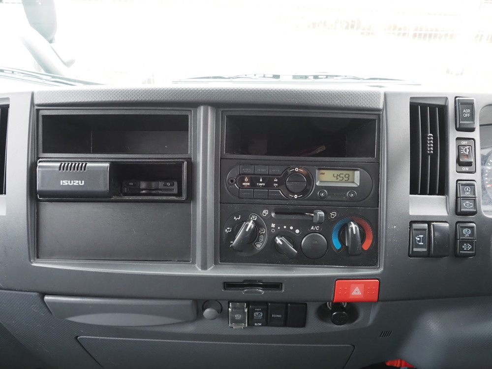 いすゞ エルフ バン車 小型 TRG-NLR85AN 年式 R1[写真23]