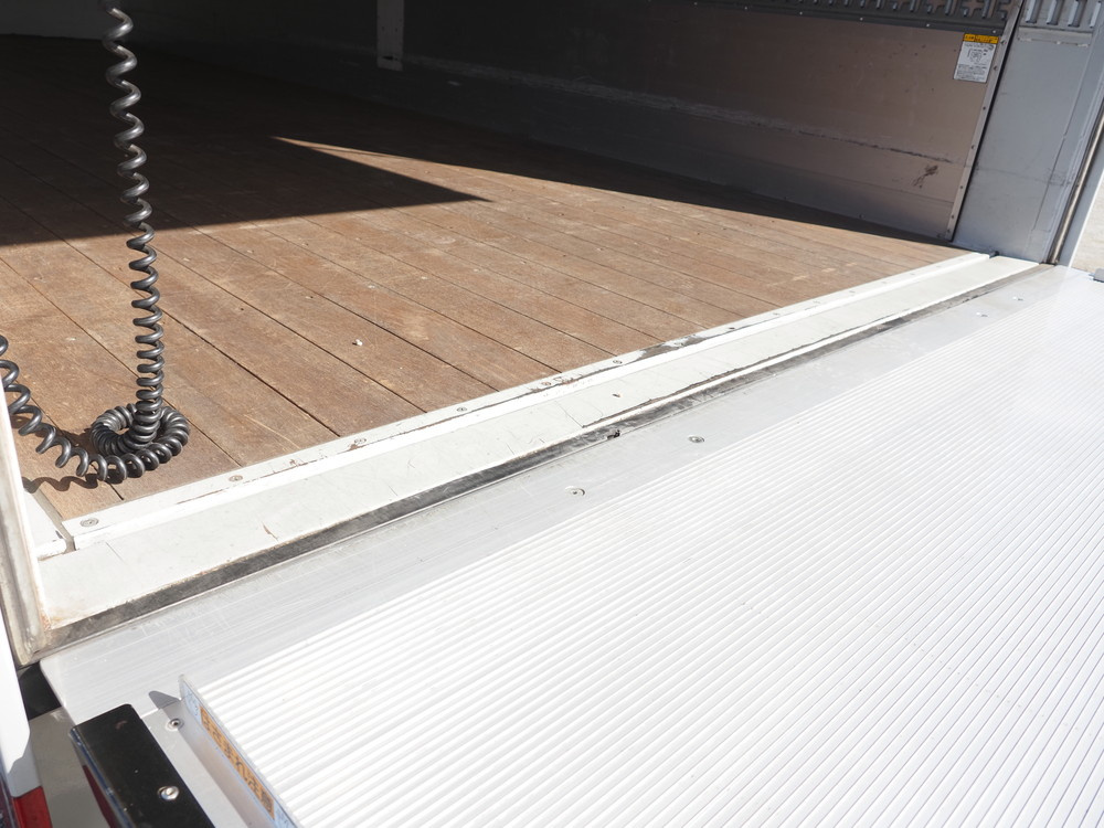 日野 レンジャープロ ウイング車 中型 TKG-FD7JLAG 年式 H27[写真31]