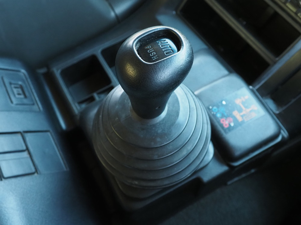 いすゞ ギガ ウイング車 大型 QKG-CYJ77A 年式 H26[写真32]