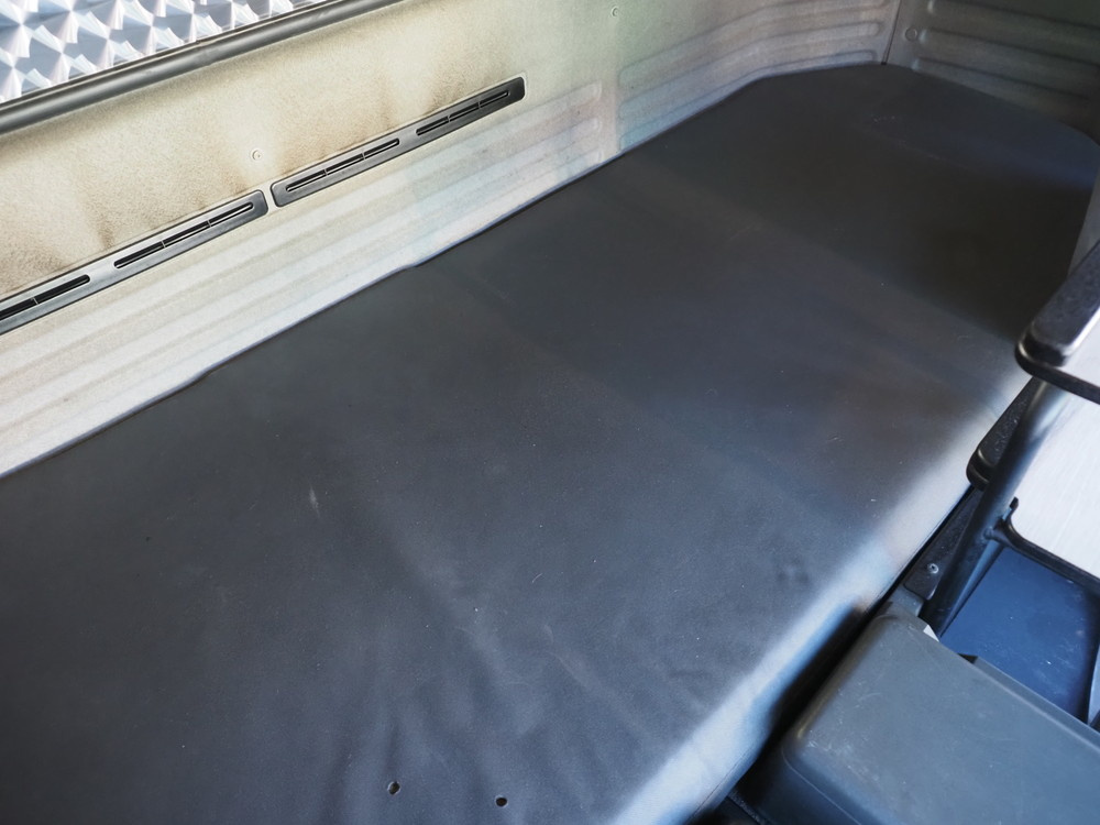 いすゞ ギガ ウイング車 大型 QKG-CYJ77A 年式 H26[写真36]