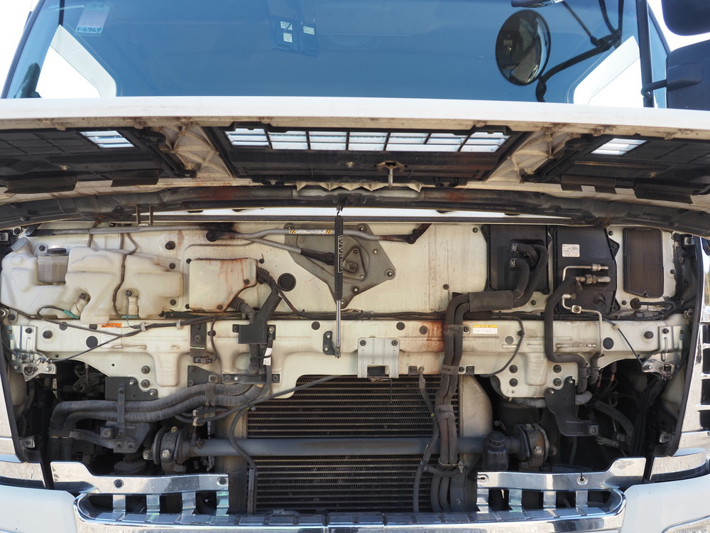 いすゞ ギガ ウイング車 大型 QKG-CYJ77A 年式 H26[写真44]