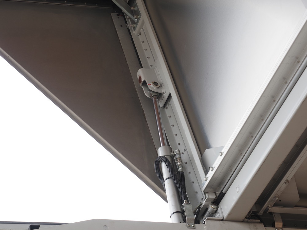 三菱ふそう ファイター ウイング車 中型 TKG-FK61F 年式 H28[写真17]