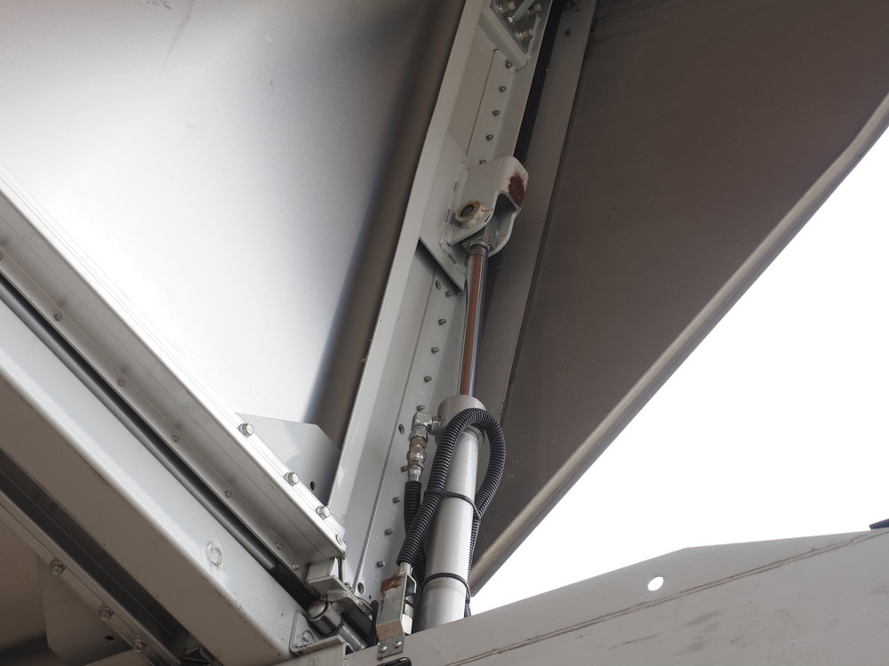 三菱ふそう ファイター ウイング車 中型 TKG-FK61F 年式 H28[写真11]