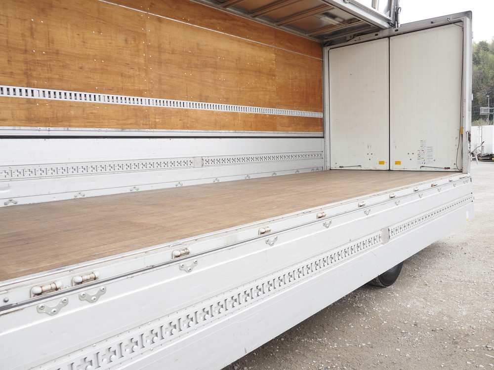 三菱ふそう ファイター ウイング車 中型 TKG-FK61F 年式 H28[写真20]