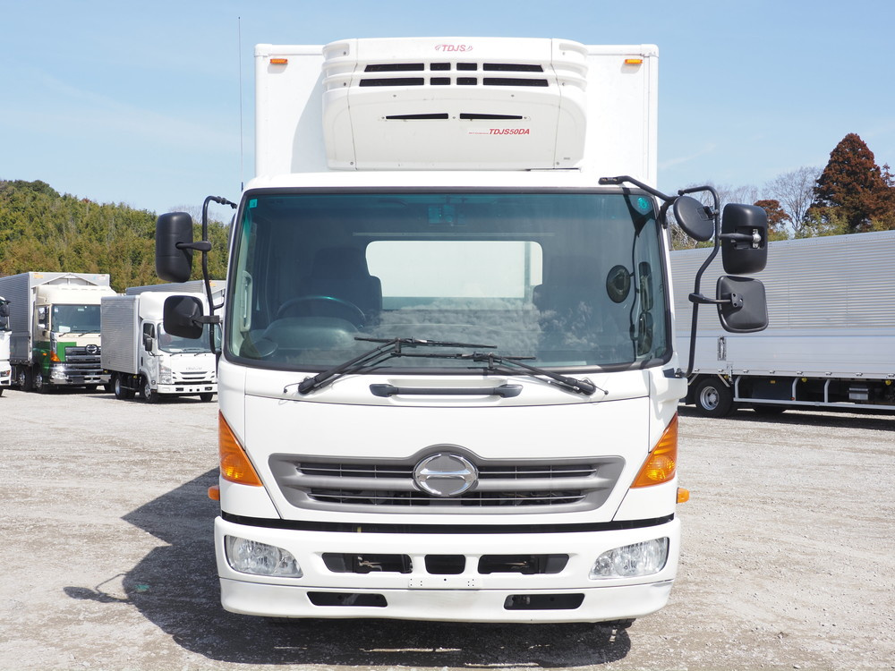 日野 レンジャー 冷凍バン 中型 TKG-FC9JKAA 年式 H26[写真02]