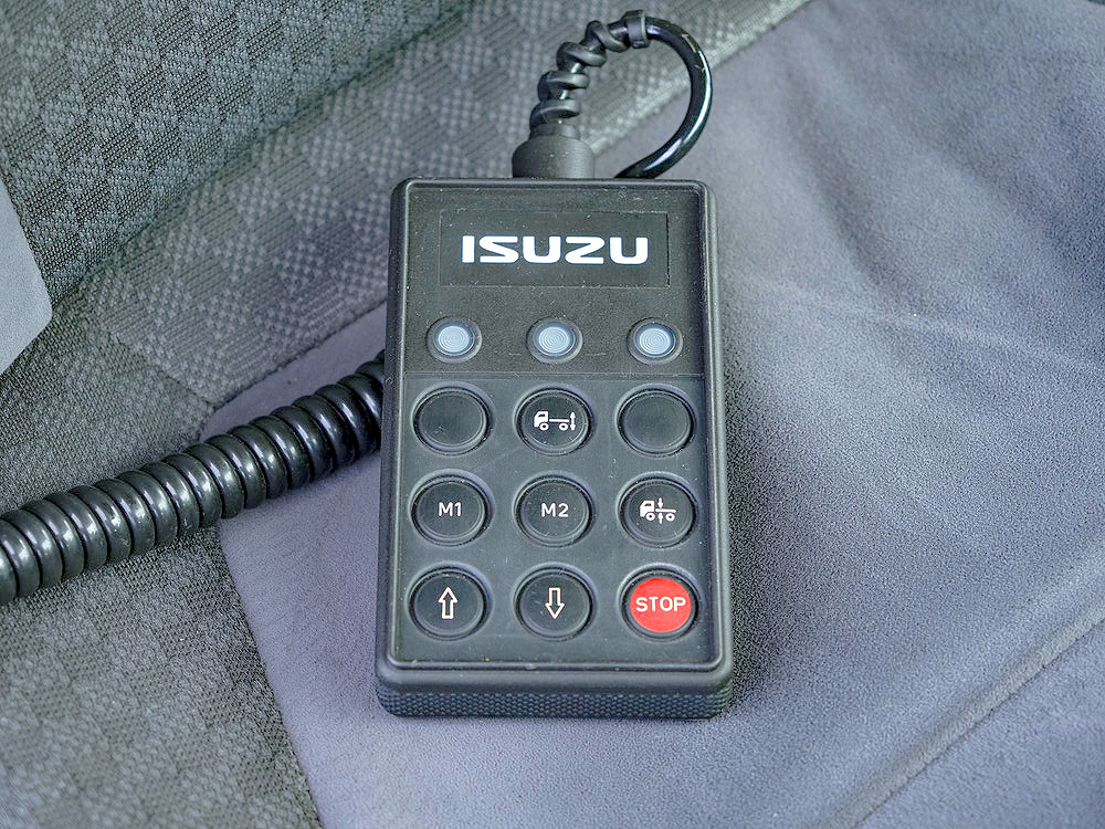 いすゞ フォワード ウイング車 中型 2RG-FRR90T2 年式 H30[写真35]