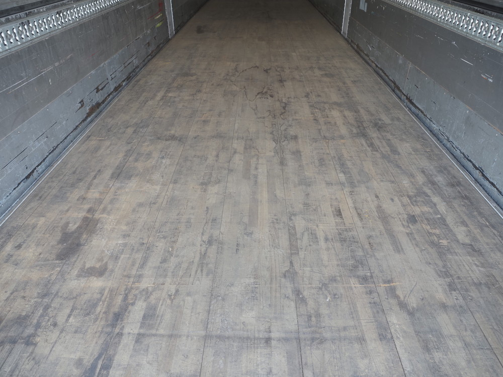 いすゞ ギガ ウイング車 大型 QKG-CYJ77A 年式 H26[写真27]