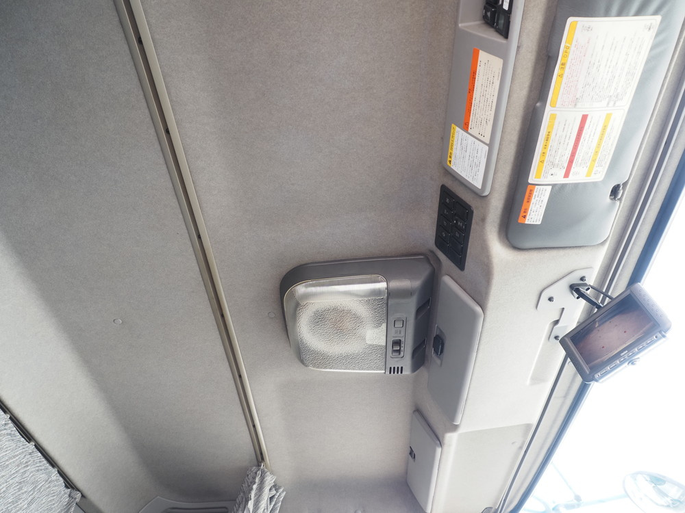 いすゞ ギガ ウイング車 大型 QKG-CYJ77A 年式 H26[写真38]