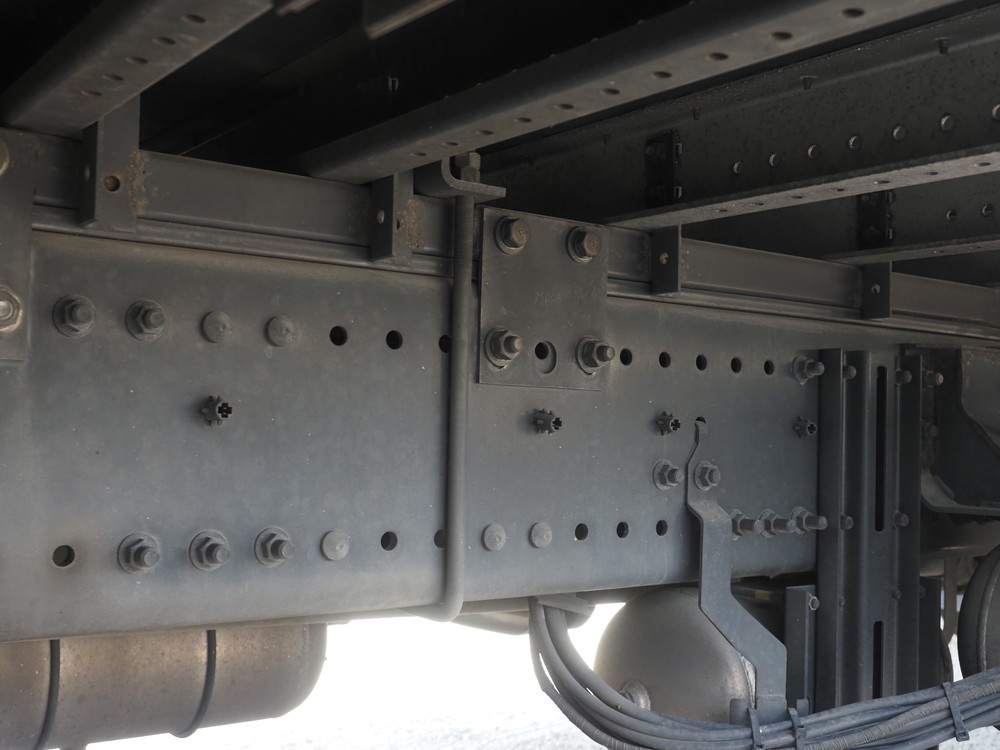 日野 プロフィア ウイング車 大型 2DG-FW1AHG 年式 H29[写真40]