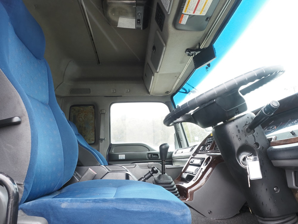 いすゞ ギガ ウイング車 大型 QKG-CYJ77A 年式 H26[写真37]