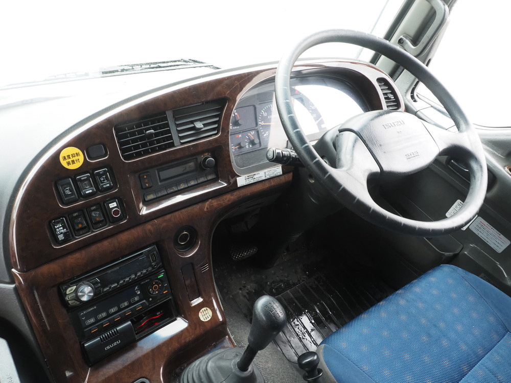 いすゞ ギガ ウイング車 大型 QKG-CYJ77A 年式 H26[写真38]