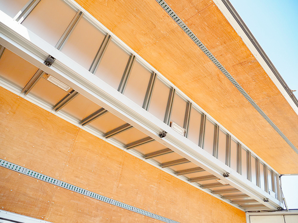 日野 プロフィア ウイング車 大型 QPG-FW1EXEG 年式 H28[写真18]