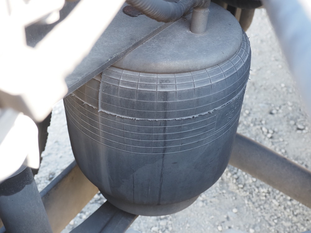 日野  トラクタ 大型 QPG-SH1EDDG 年式 H26[写真29]