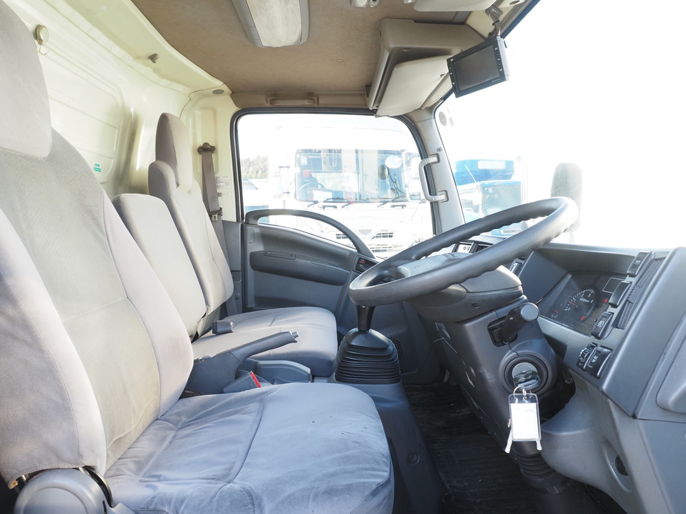 いすゞ エルフ 冷凍バン 小型 TPG-NPR85AN 年式 H27[写真19]