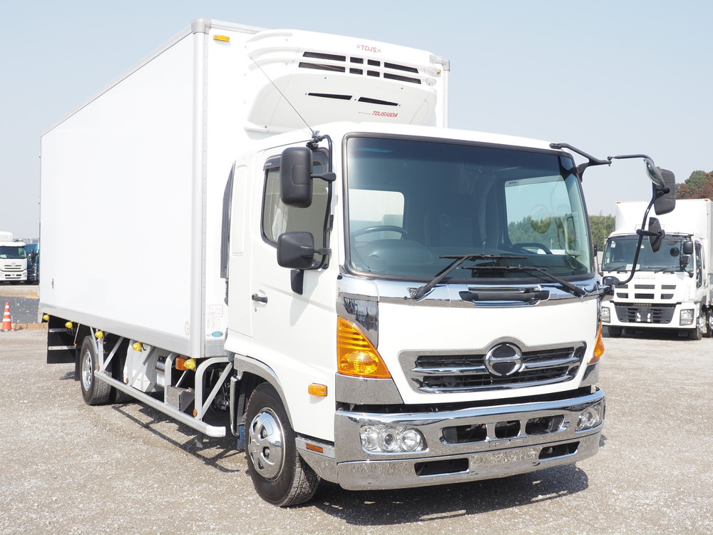 日野 レンジャープロ 冷凍バン 中型 TKG-FD7JLAA 年式 H26[写真03]