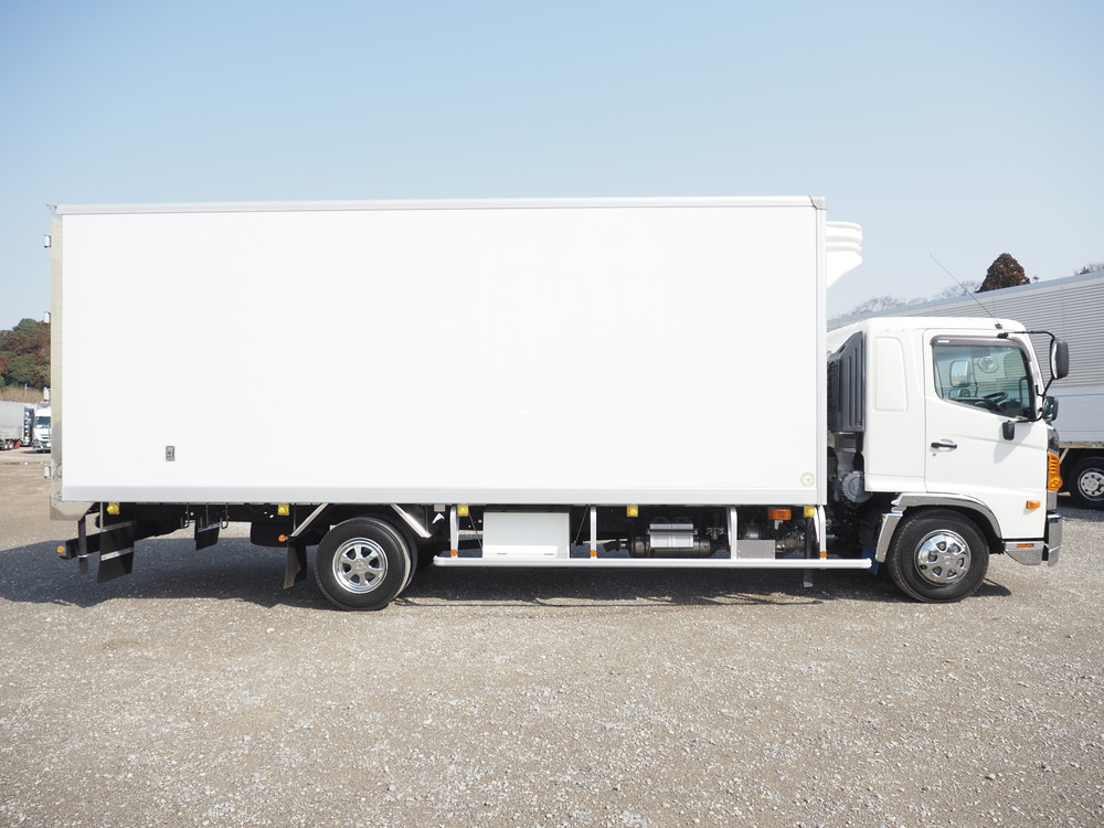 日野 レンジャープロ 冷凍バン 中型 TKG-FD7JLAA 年式 H26[写真08]