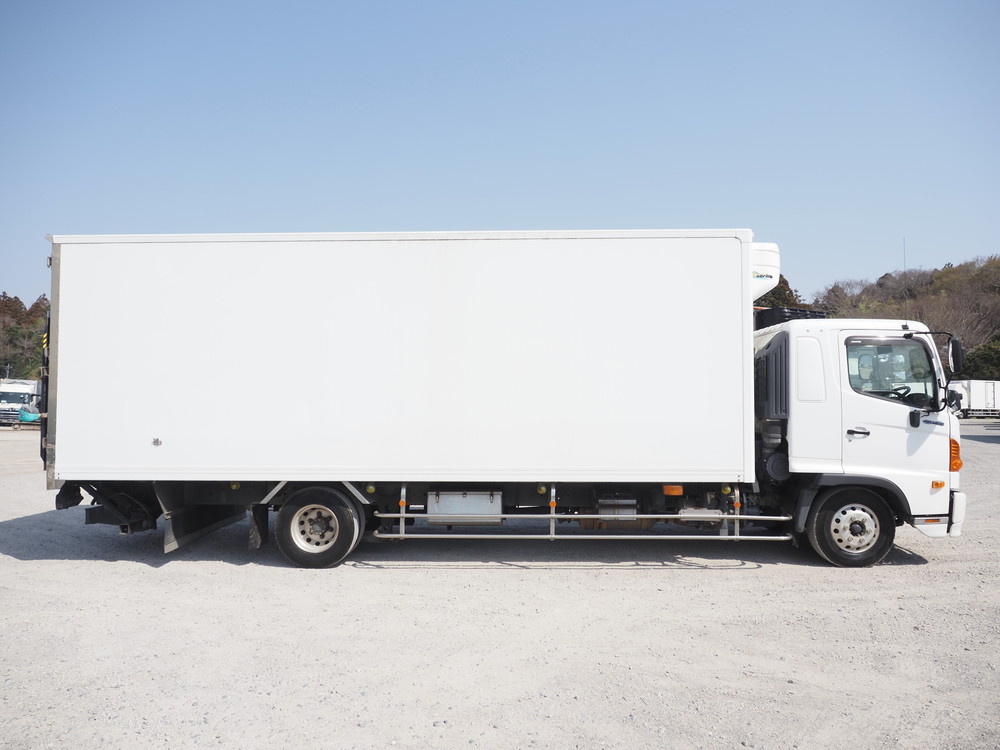 日野 レンジャープロ 冷凍バン 中型 TKG-FD7JMAG 年式 H26[写真04]