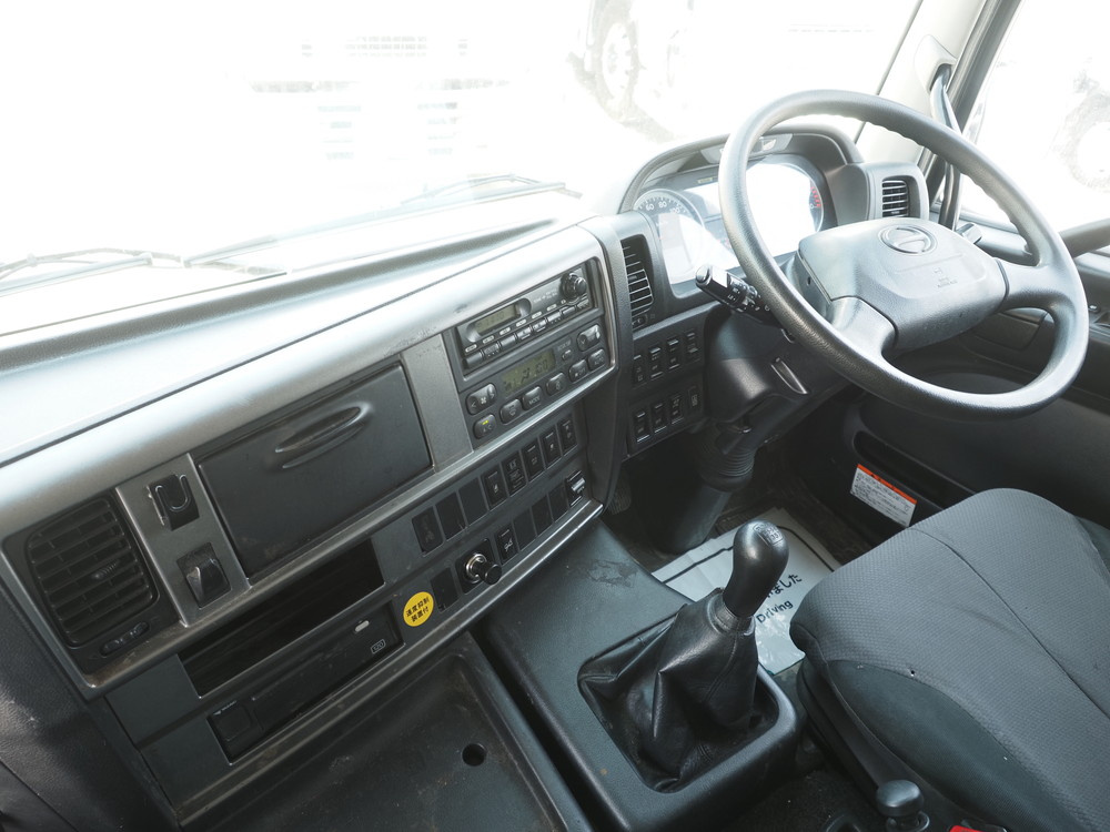 日野 プロフィア ウイング車 大型 QPG-FW1EXEG 年式 H29[写真32]