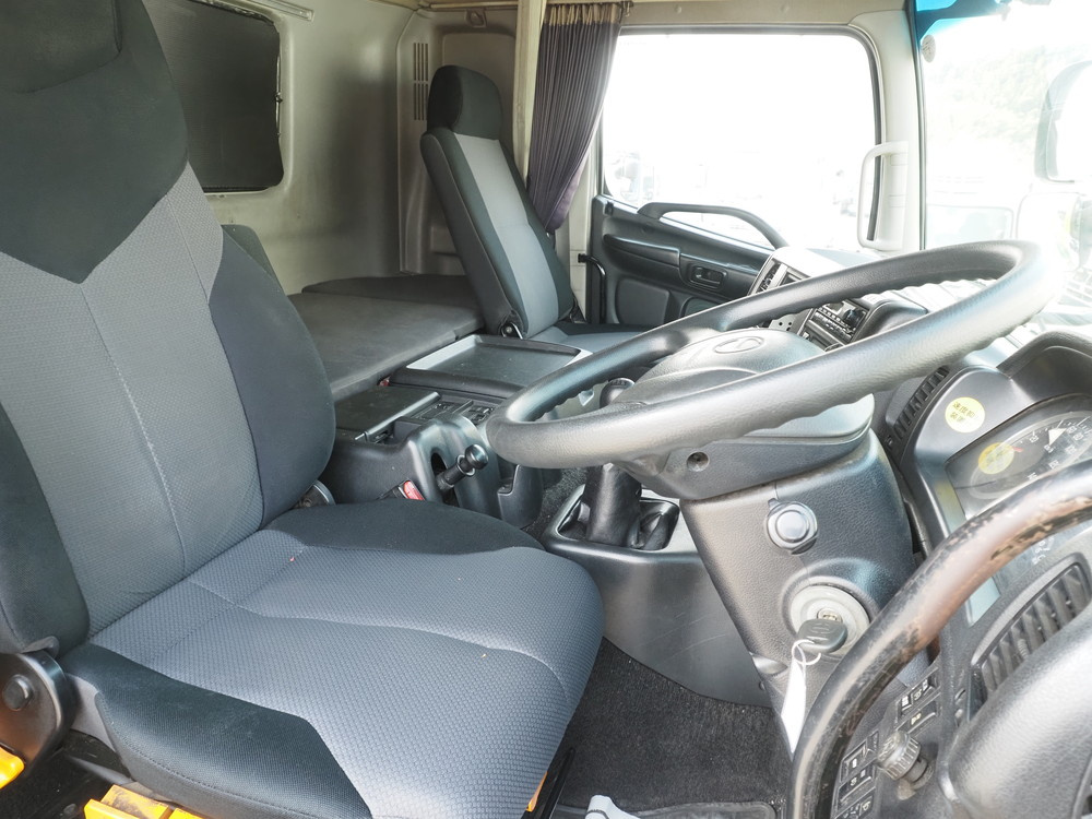 日野 プロフィア ウイング車 大型 QKG-FW1EXBG 年式 H25[写真23]