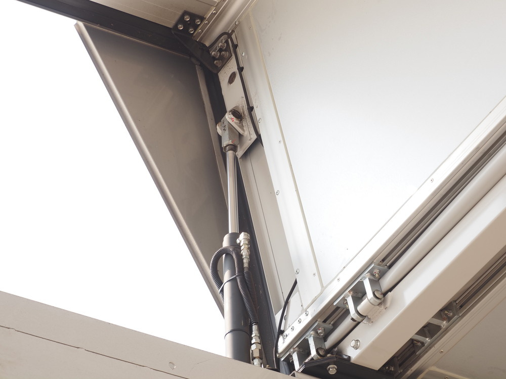 三菱ふそう スーパーグレート ウイング車 大型 2PG-FS74HZ 年式 R2[写真19]