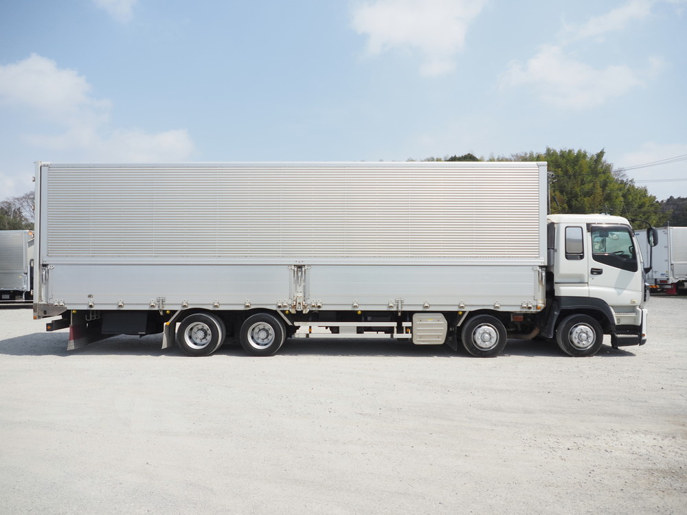 いすゞ ギガ ウイング車 大型 QKG-CYJ77A 年式 H26[写真08]