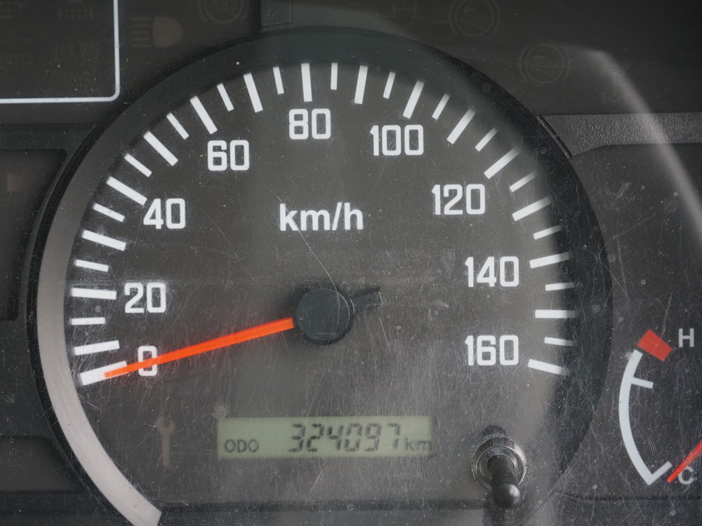 いすゞ エルフ バン車 小型 TRG-NPR85AN 年式 H28[写真30]