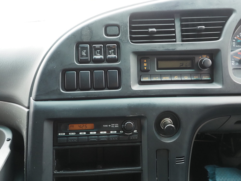 いすゞ ギガ ウイング車 大型 LKG-CYJ77A 年式 H24[写真21]