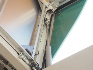 いすゞ ギガ ウイング車 大型 QKG-CYJ77B 年式 H29 [写真13]