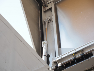 いすゞ フォワード ウイング車 中型 TKG-FRR90S2 年式 H28 [写真16]