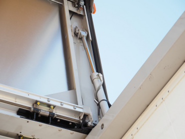 いすゞ フォワード ウイング車 中型 TKG-FRR90S2 年式 H28 [写真17]