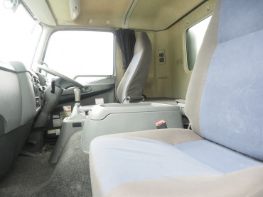 三菱ふそう ファイター 冷凍バン 中増t QKG-FK65FZ 年式 H24[写真40]