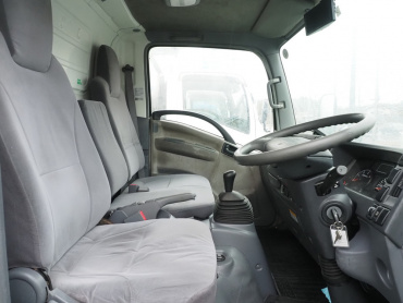 いすゞ エルフ バン車 小型 BDG-NMR85AN 年式 H20[写真18]