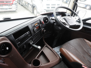 日野 プロフィア ウイング車 大型 2RG-FW1AHG 年式 R1[写真30]