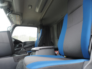 いすゞ ギガ ウイング車 大型 QKG-CYL77B 年式 H28[写真40]